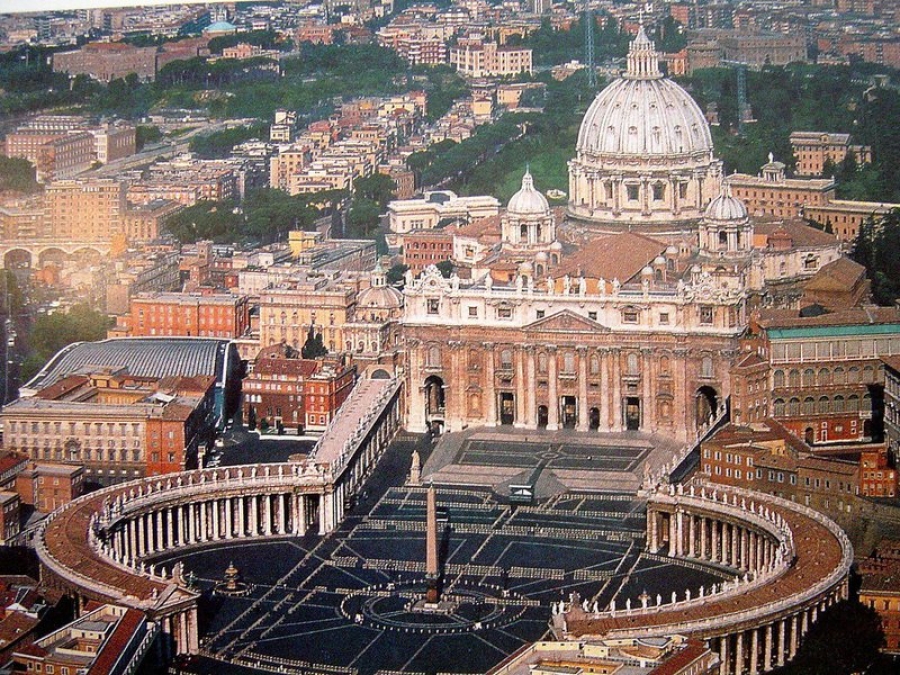 Vaticano cancela todas as celebrações até 12 de Abril