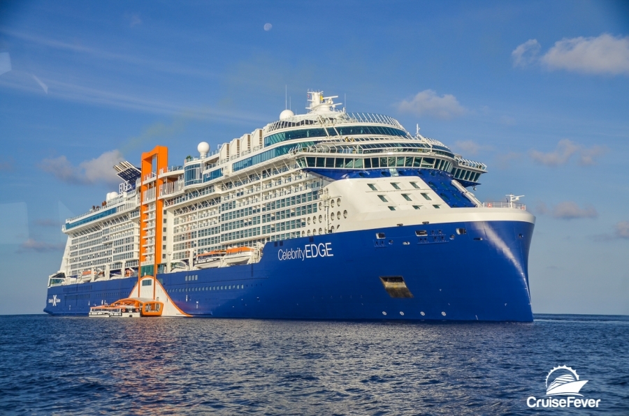 Celebrity Cruises convida escritora para madrinha do novo Celebrity Apex
